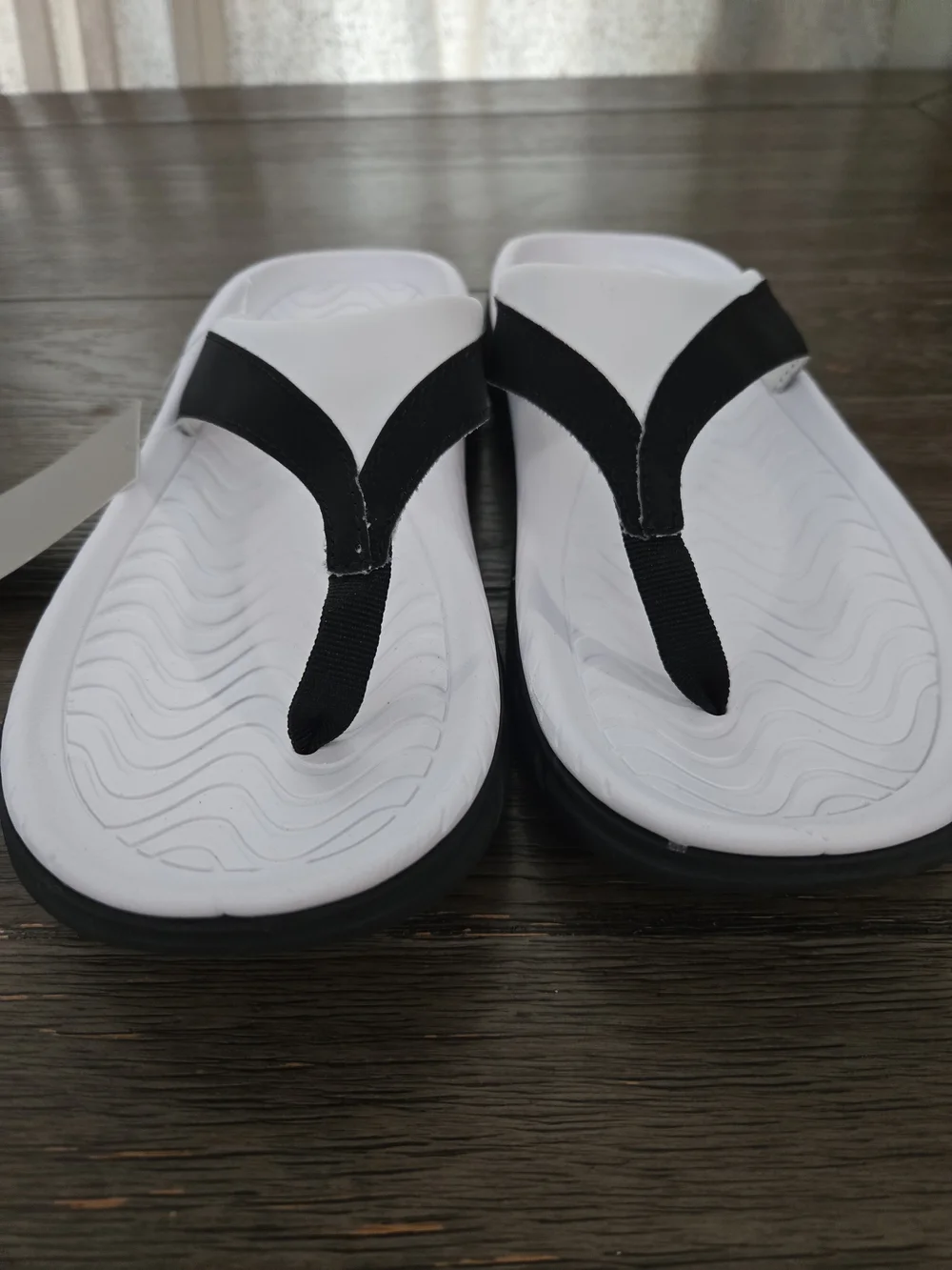 Avia Womens Recovery Thong Sandals Hightail Flip Flops White Black NWT